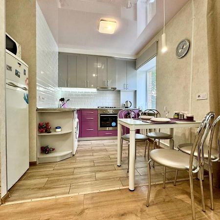 Apartpoltava Витончені Апартаменти Біля Лялькового Театру, Звітна Документація Для Відрядження, Банківський Чек Poltava Exterior foto