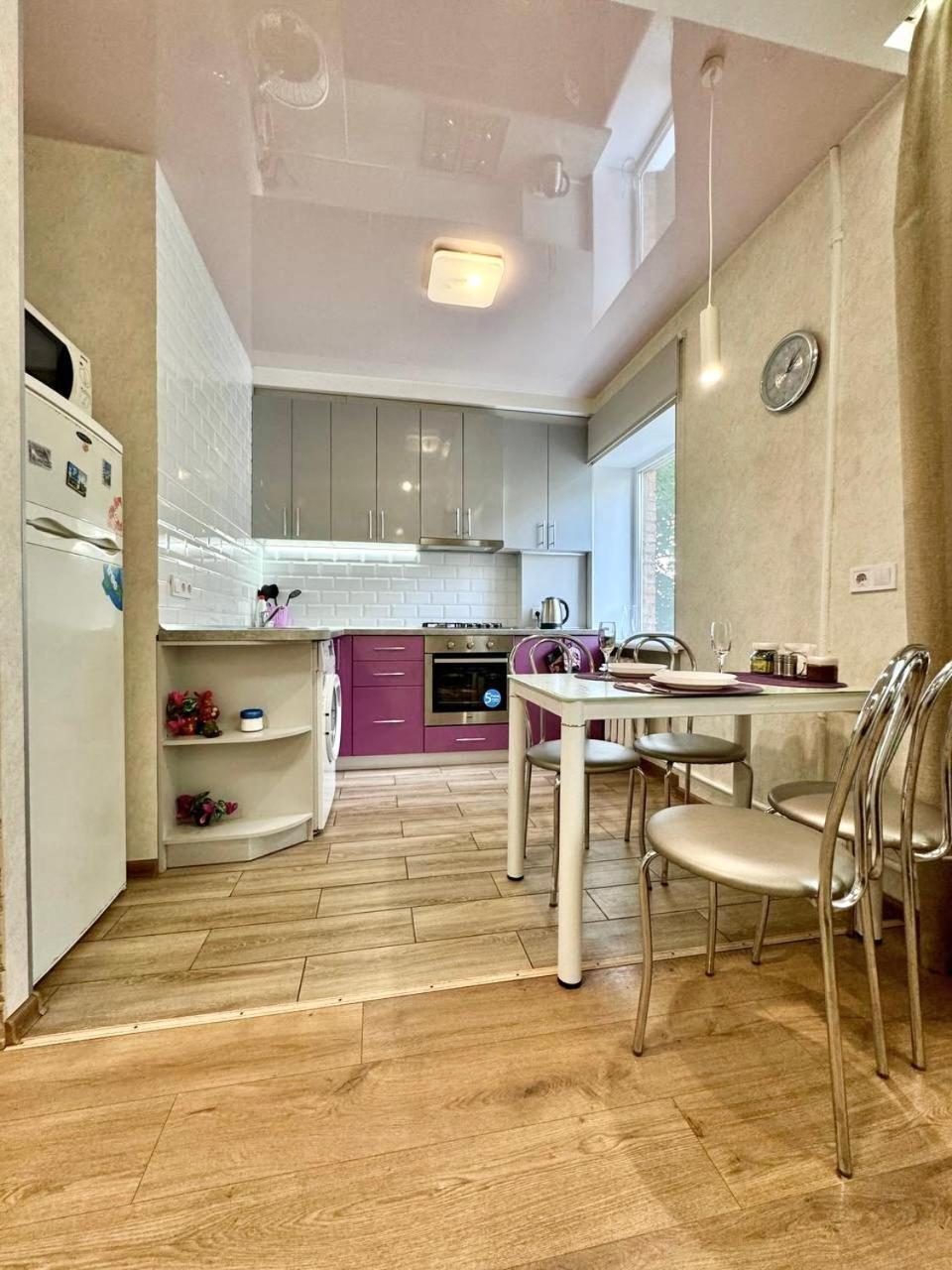 Apartpoltava Витончені Апартаменти Біля Лялькового Театру, Звітна Документація Для Відрядження, Банківський Чек Poltava Exterior foto